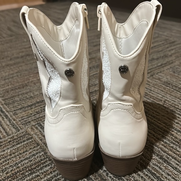 Madden NYC Little Girl Cowboy boots - Picture 3 of 4